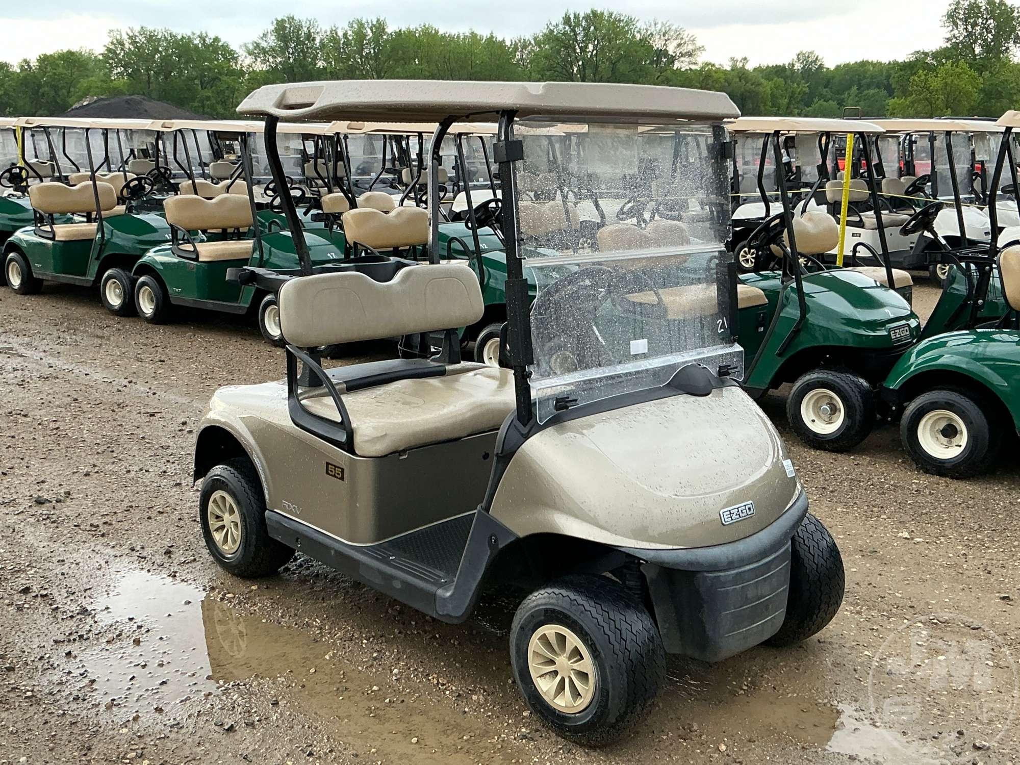 2021 EZ GO RXV GOLF CART 5607188