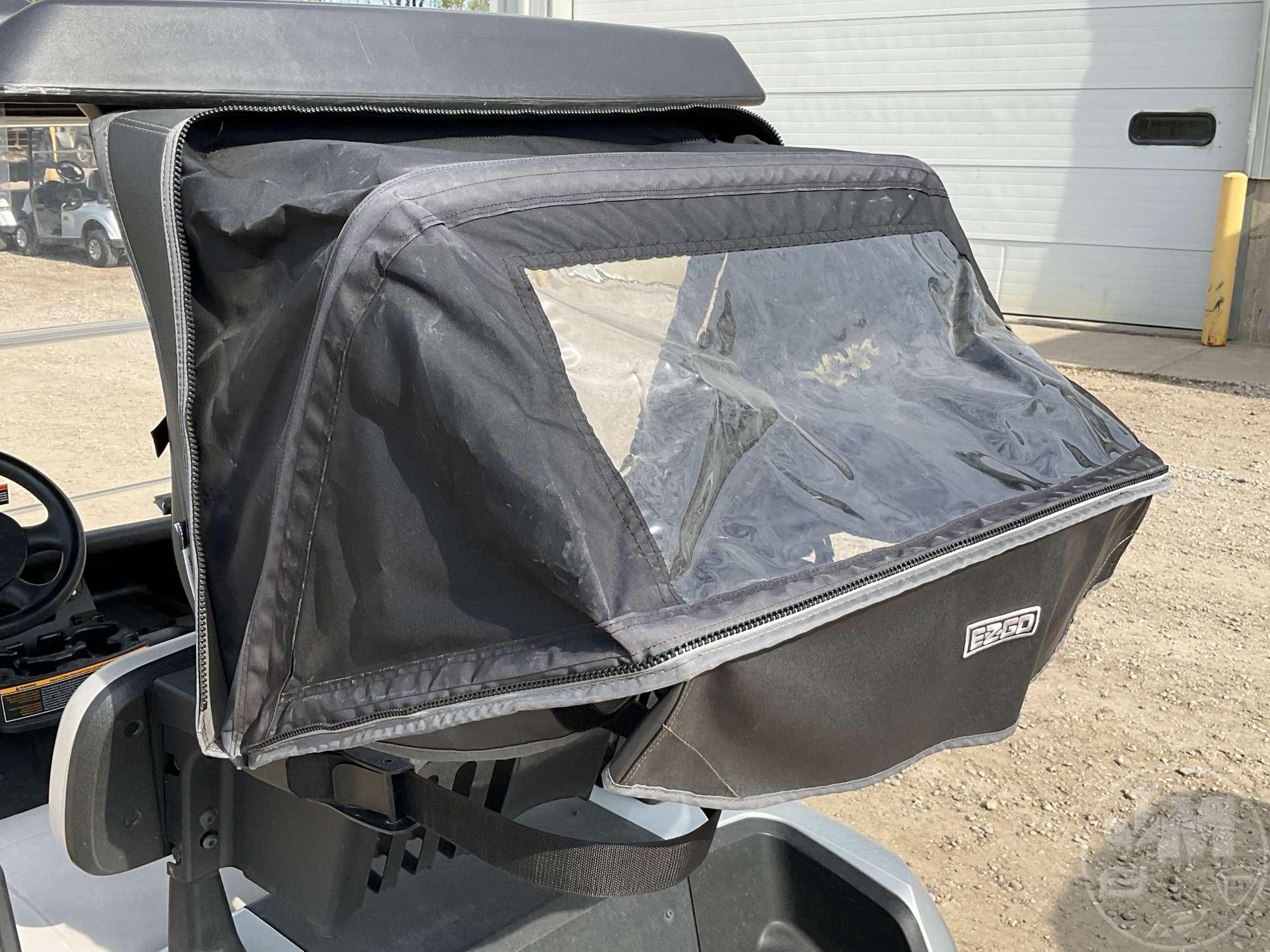 2021 EZ GO RXV GOLF CART 5613073