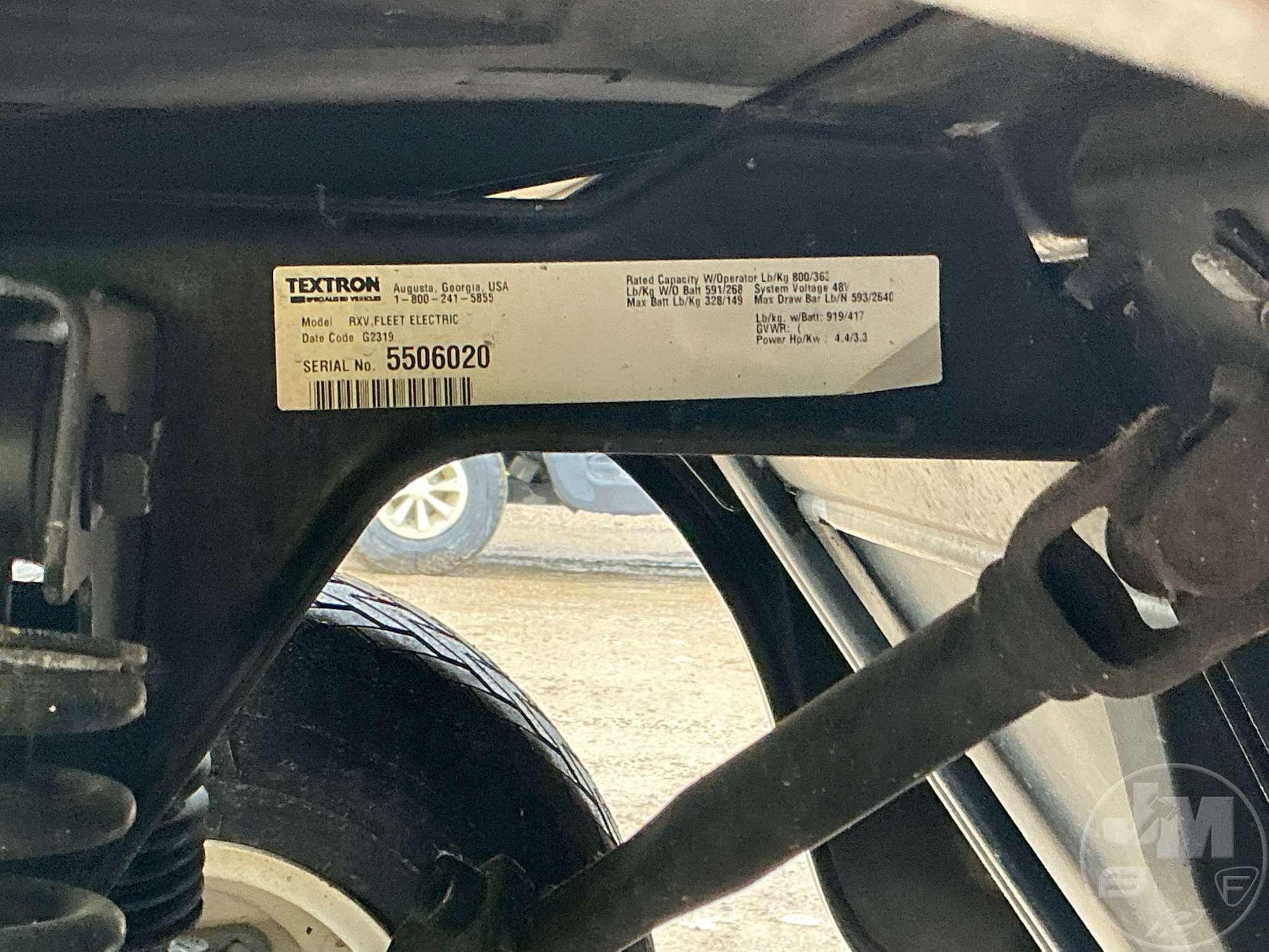 2019 EZ GO RXV GOLF CART 5506020
