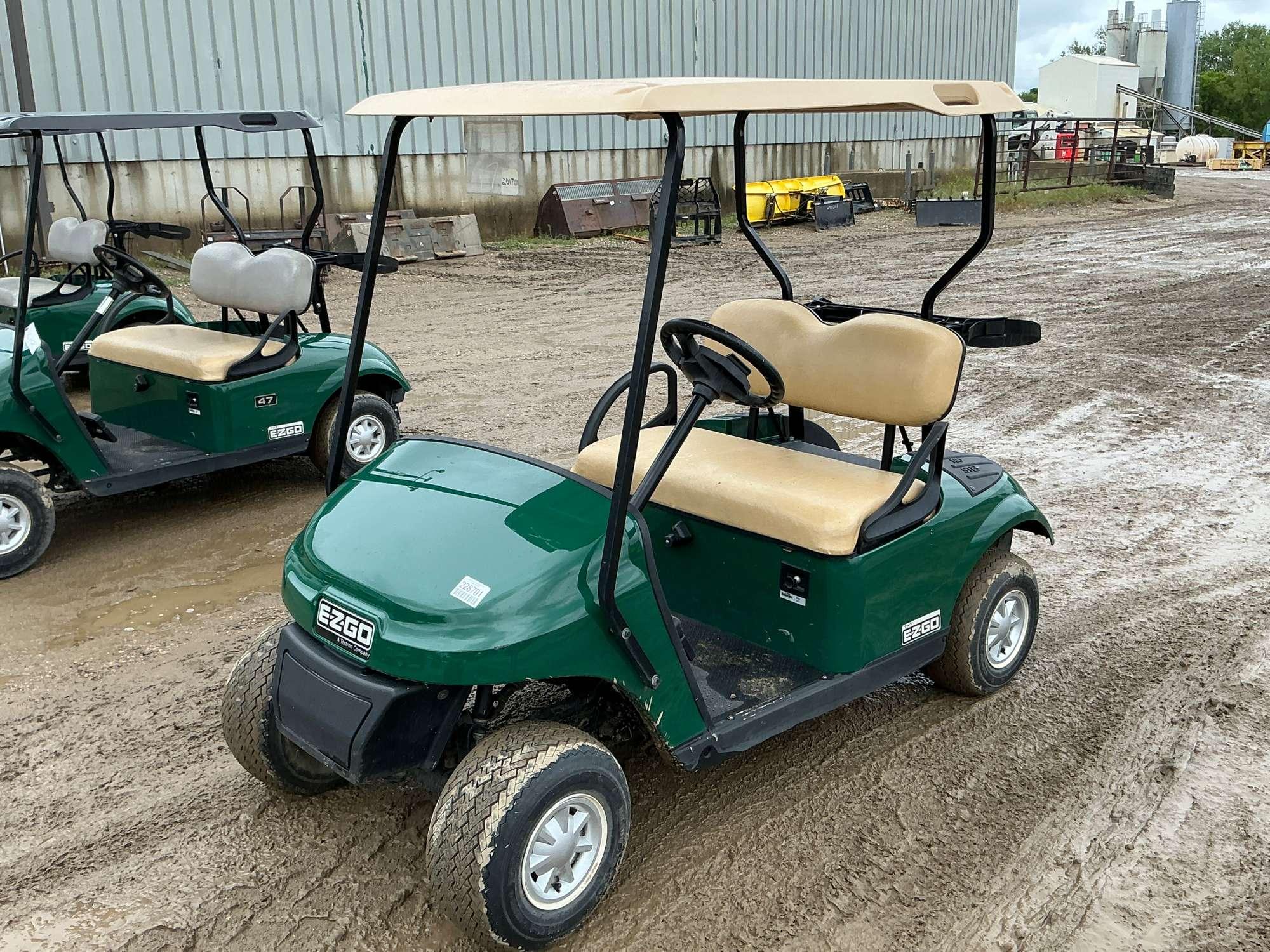 2017 EZ GO TXT GOLF CART 3270905