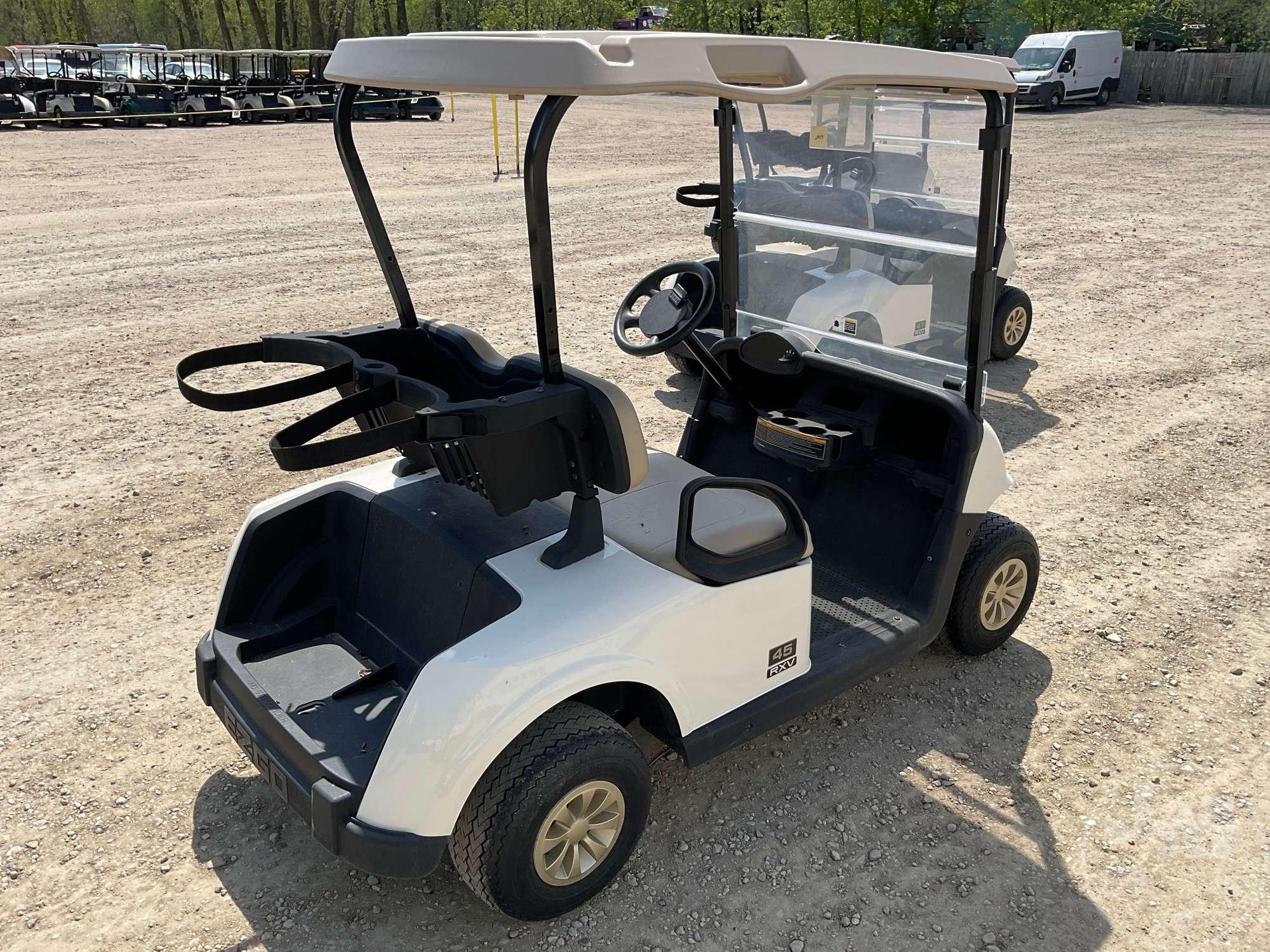 2019 EZ GO RXV GOLF CART 5522782
