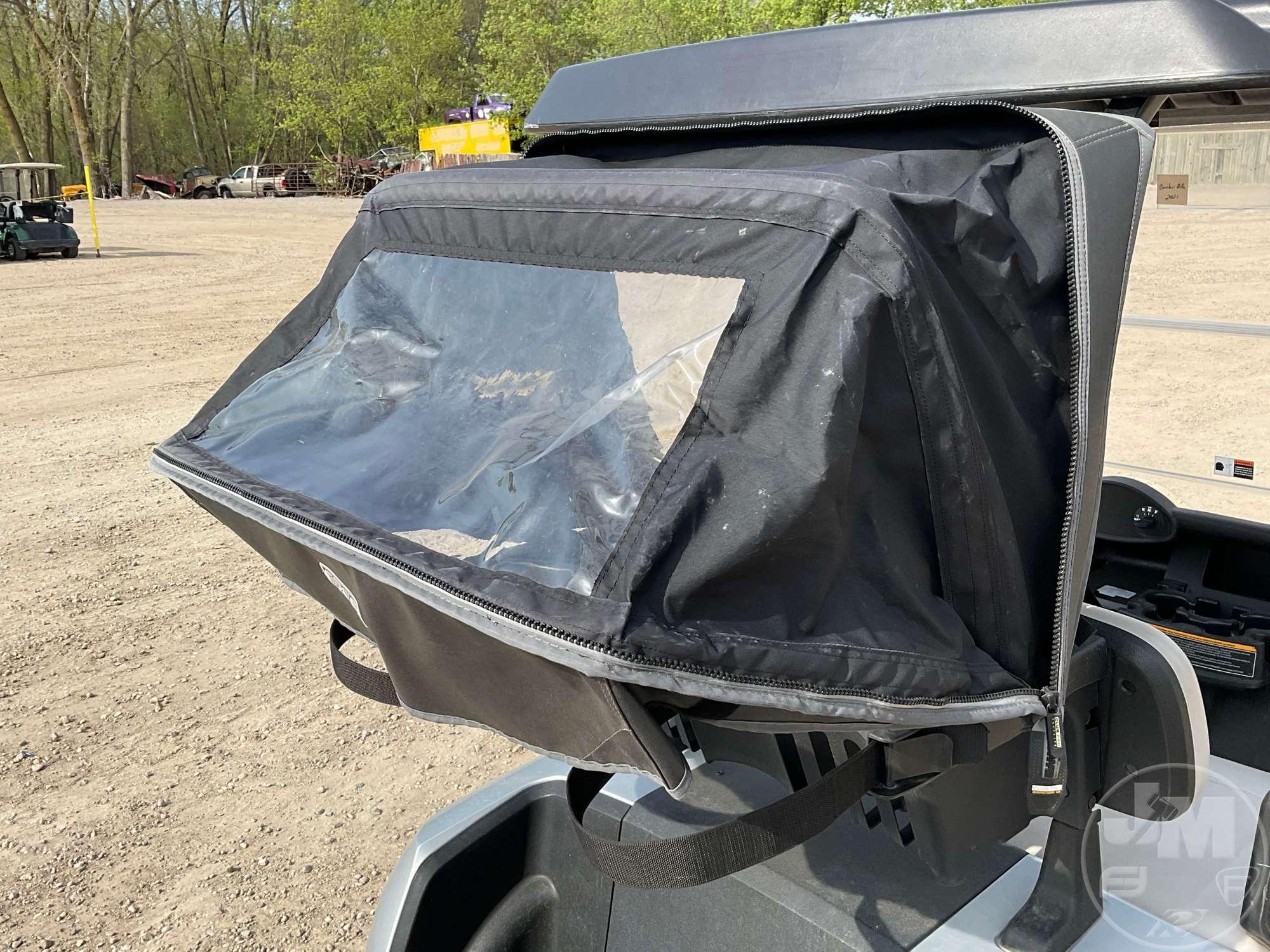2021 EZ GO RXV GOLF CART 5613073