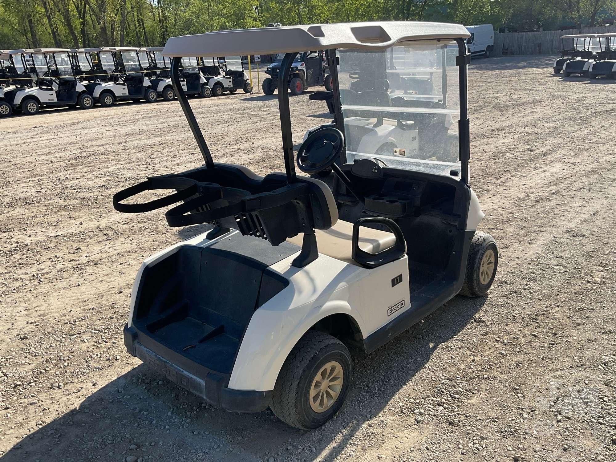 2018 EZ GO RXV GOLF CART 5470439