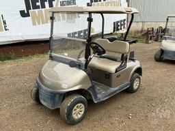 2021 EZ GO RXV GOLF CART 5607201