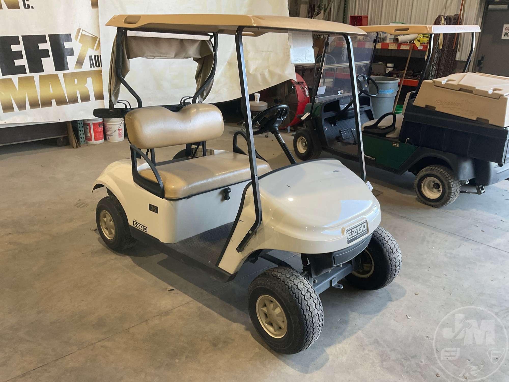 2017 EZ GO TXT GOLF CART 3281408