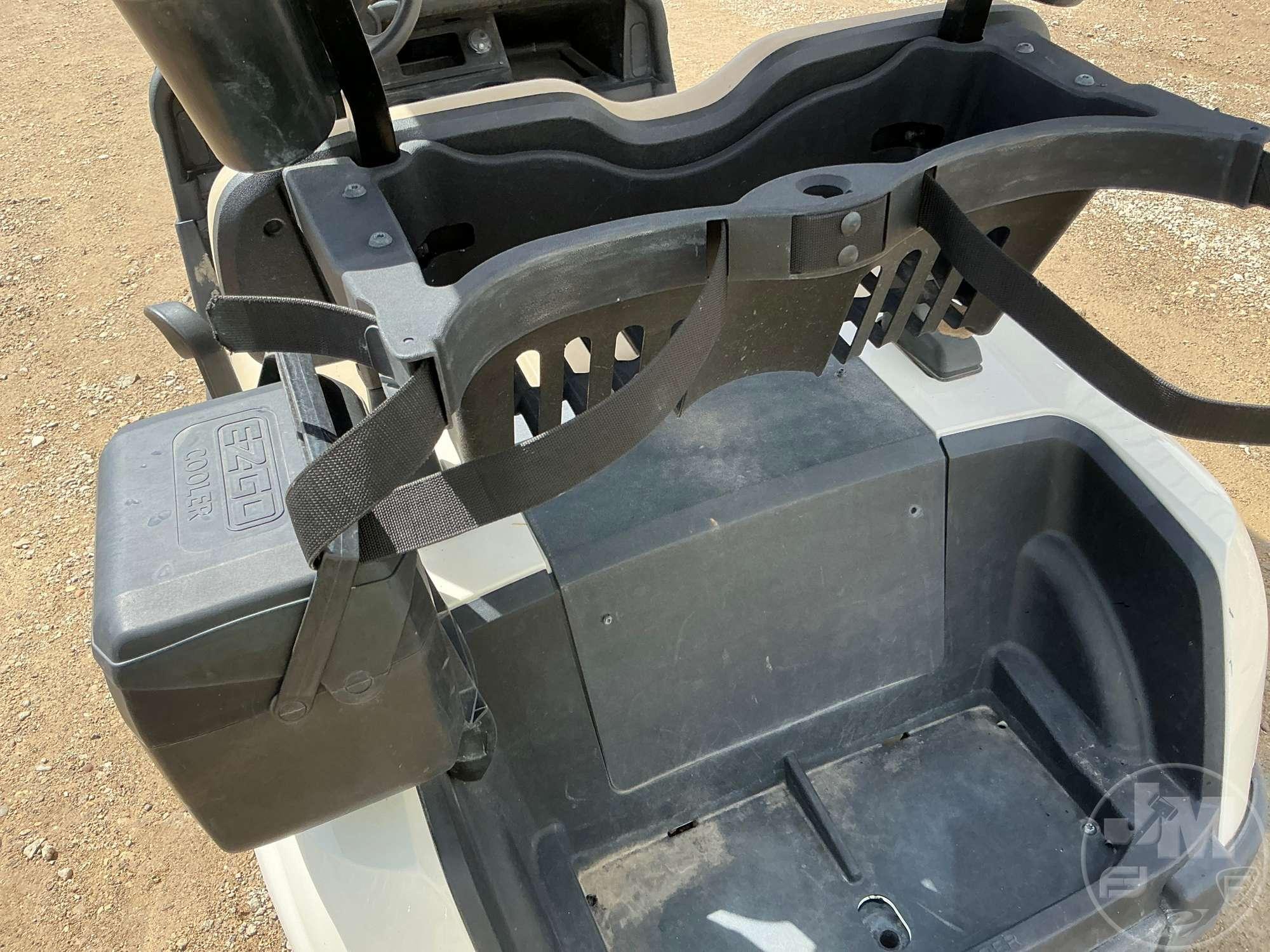 2020 EZ GO RXV GOLF CART 5526674