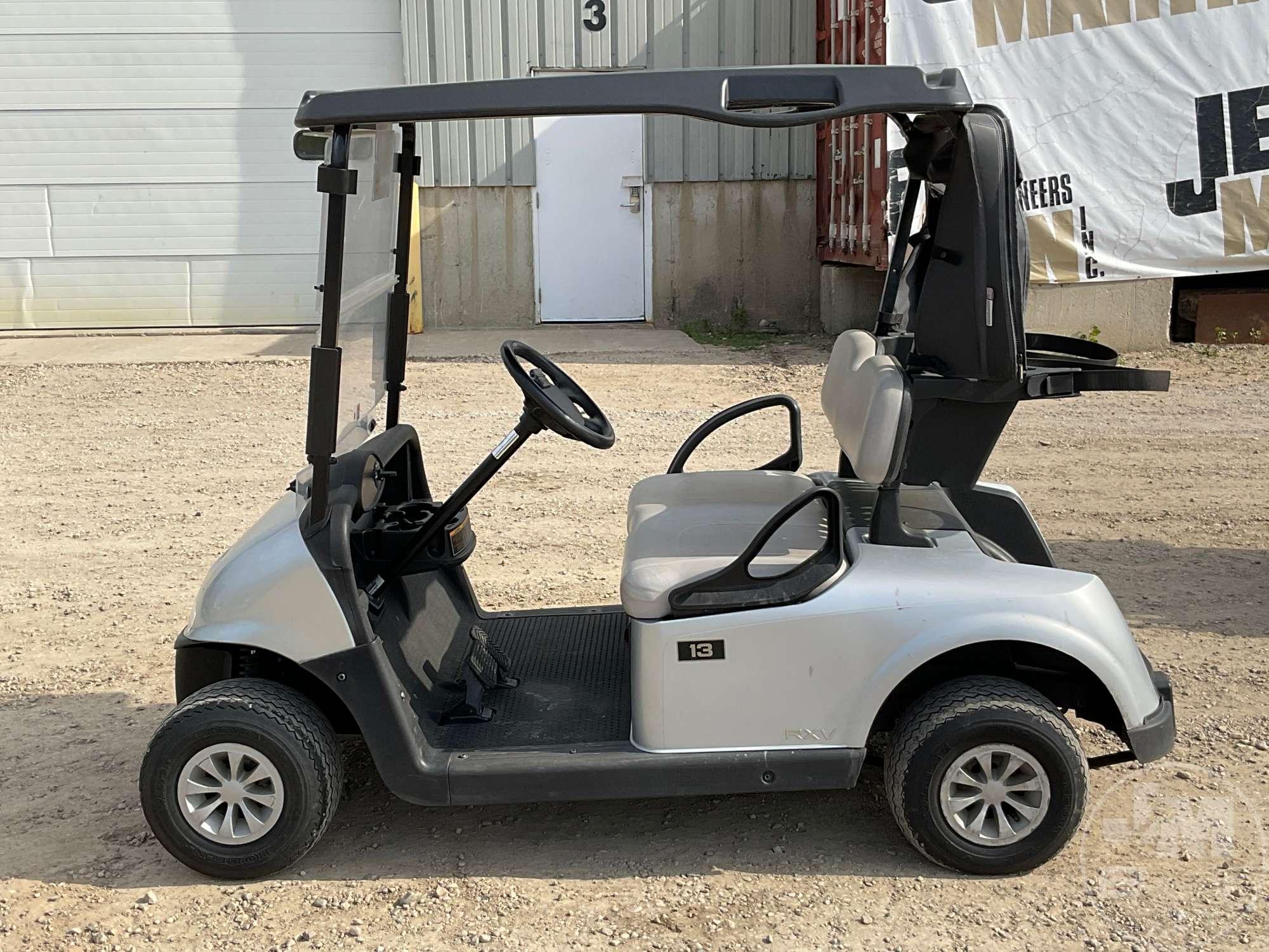 2021 EZ GO RXV GOLF CART 5613073