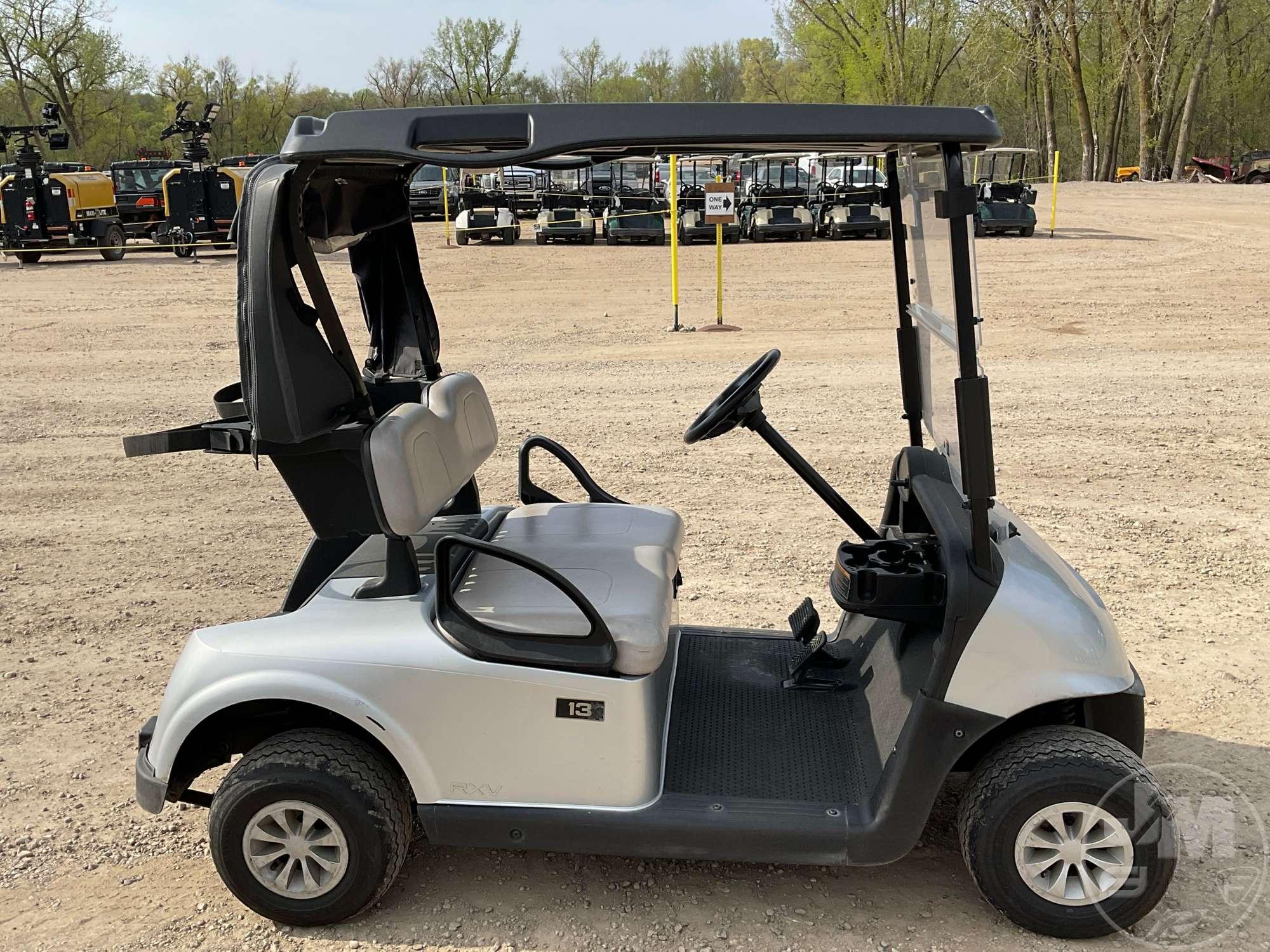 2021 EZ GO RXV GOLF CART 5613073