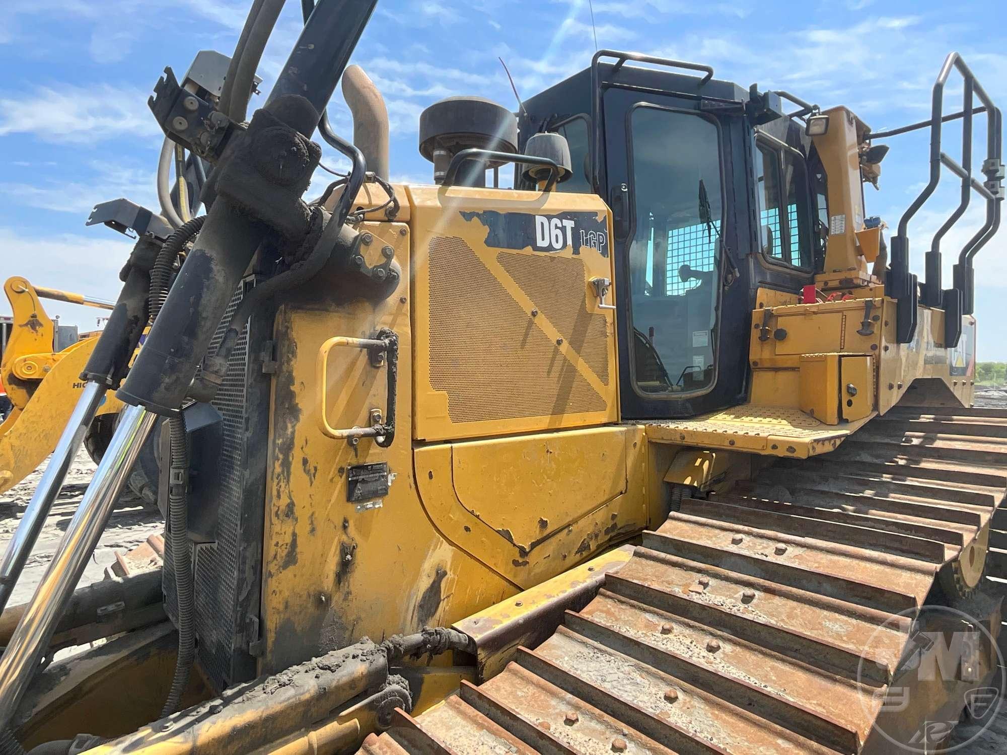 2018 CATERPILLAR D6T LGP CRAWLER TRACTOR SN: CAT00D6TLMH700754