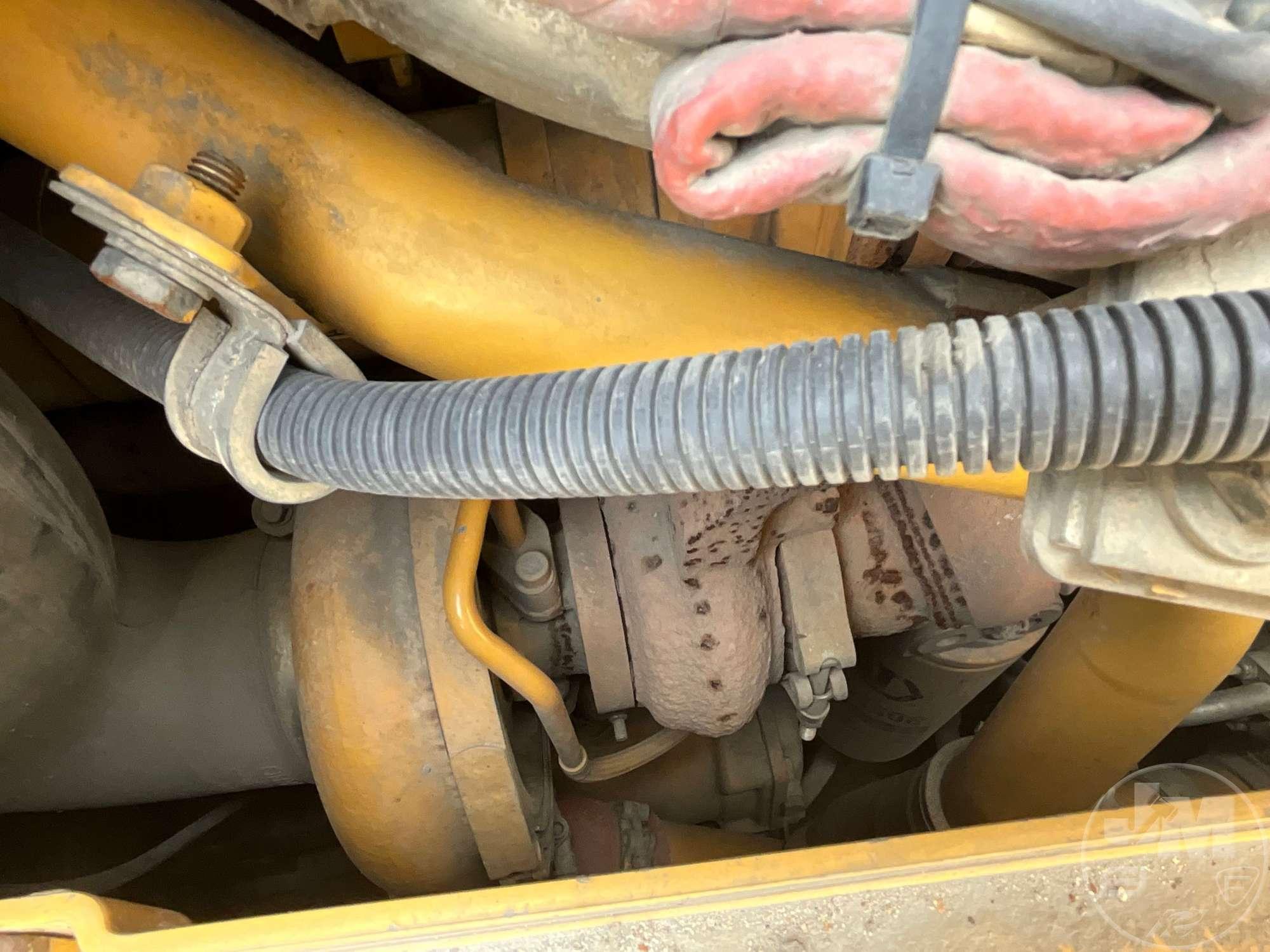 2018 CATERPILLAR D6T LGP CRAWLER TRACTOR SN: CAT00D6TLMH700754