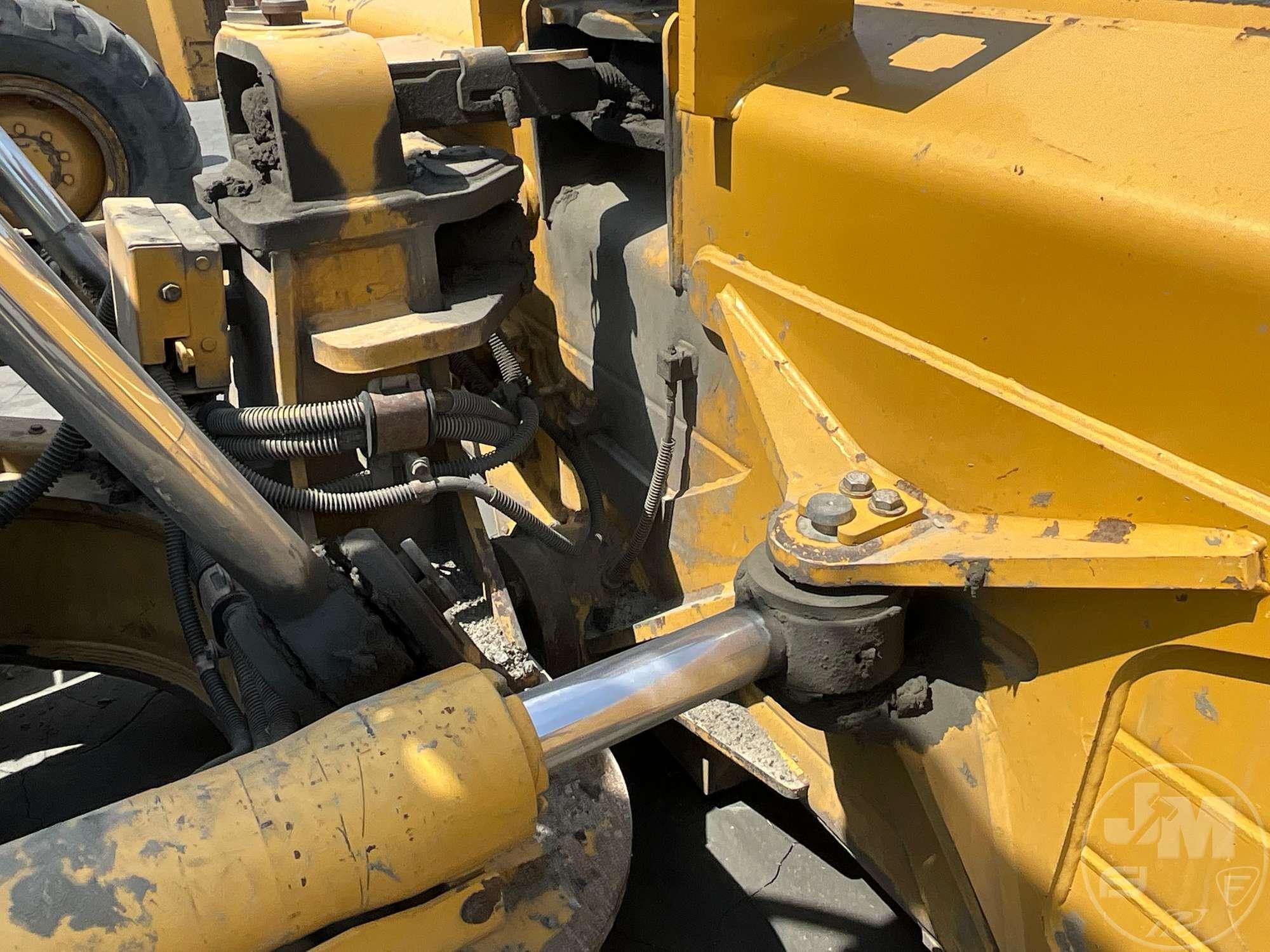 2018 CATERPILLAR D6T LGP CRAWLER TRACTOR SN: CAT00D6TLMH700754