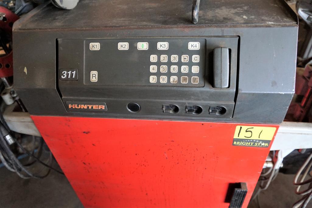 Hunter Alignment Machine
