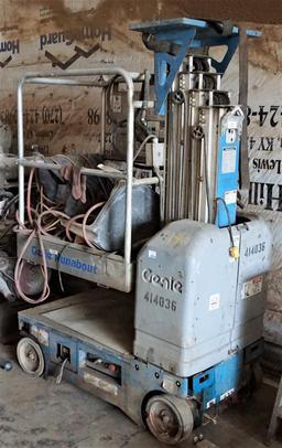 Genie Runabout Man Lift