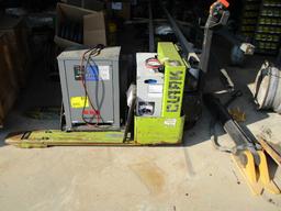 Clark Pallet Jack*
