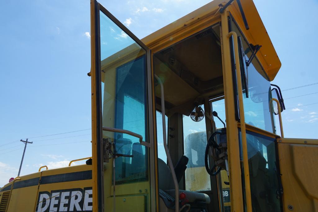 John Deere Grader