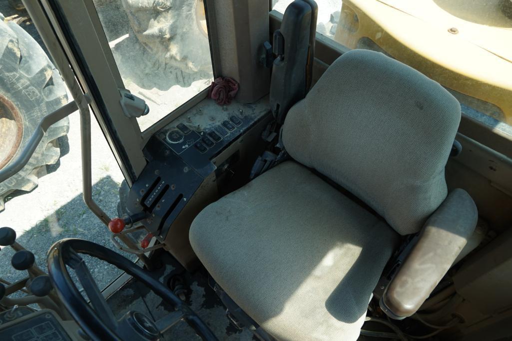 John Deere Grader