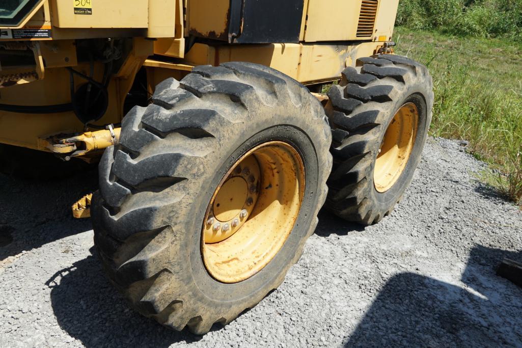 John Deere Grader