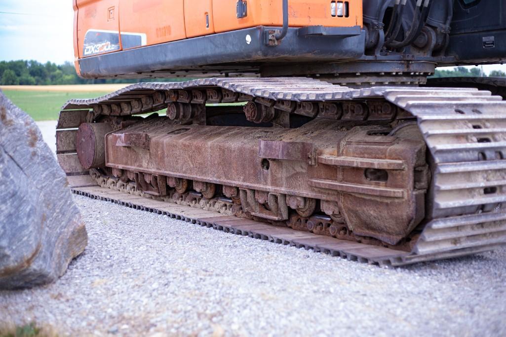 2014 Doosan DX300LC5 Excavator