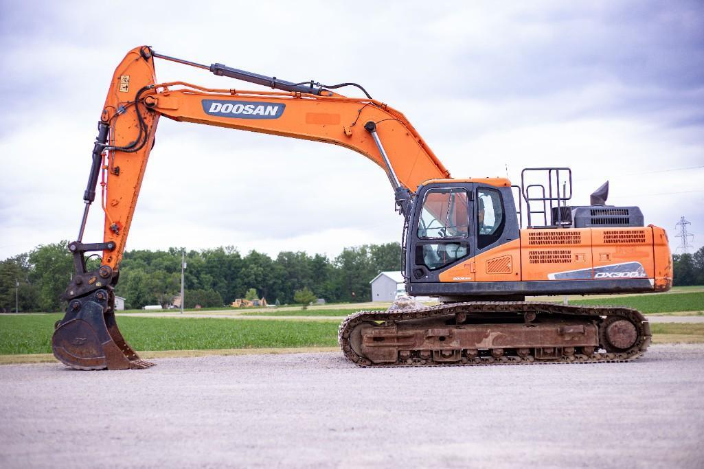 2014 Doosan DX300LC5 Excavator