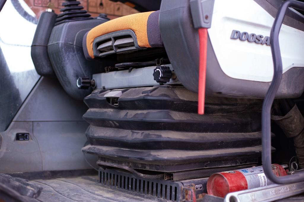 2014 Doosan DX300LC5 Excavator