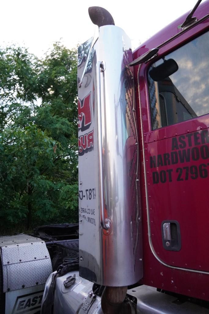 2012 Peterbilt Semi Truck