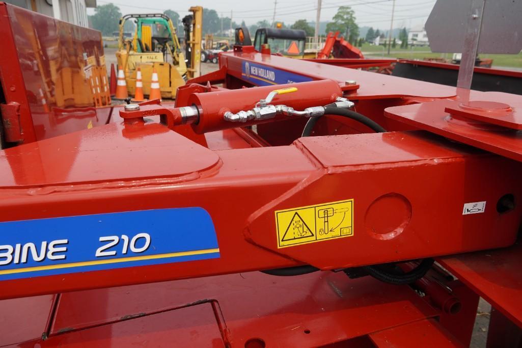 2021 New Holland 210 Discbine