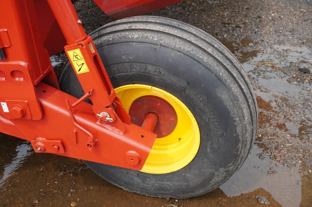 2021 New Holland 210 Discbine