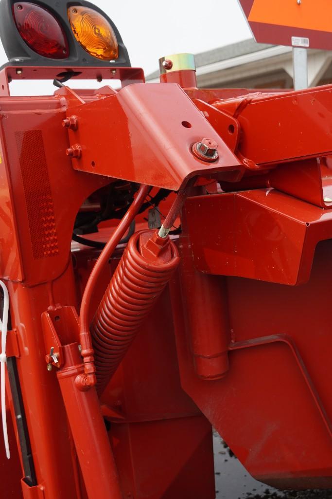 2021 New Holland 210 Discbine