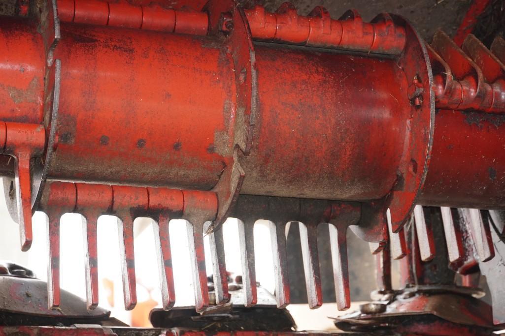 2021 New Holland 210 Discbine
