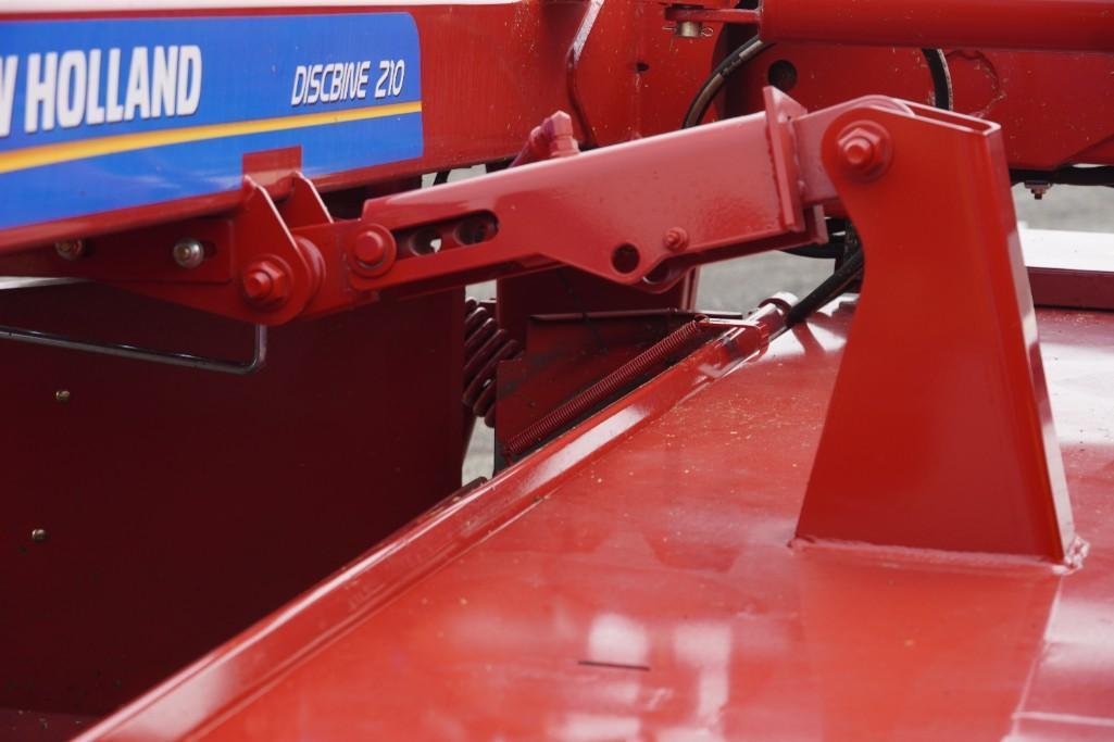 2021 New Holland 210 Discbine