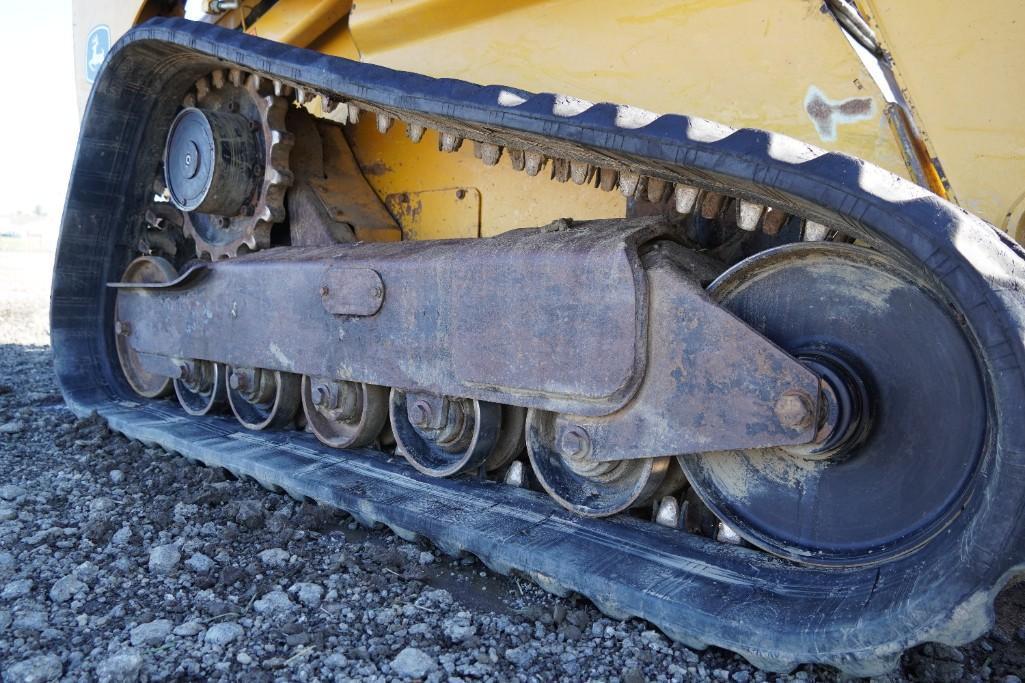 2010 John Deere CT 332 Skid Steer