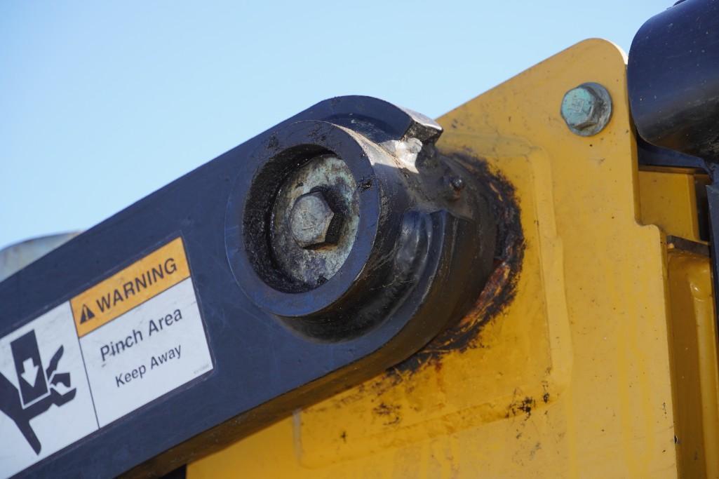 2010 John Deere CT 332 Skid Steer