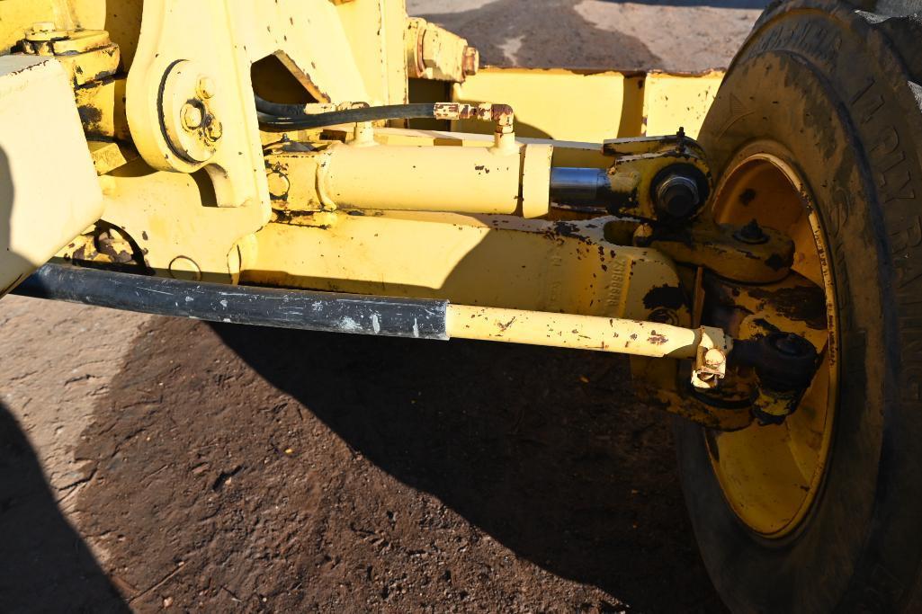New Holland MG275 Motor Grader