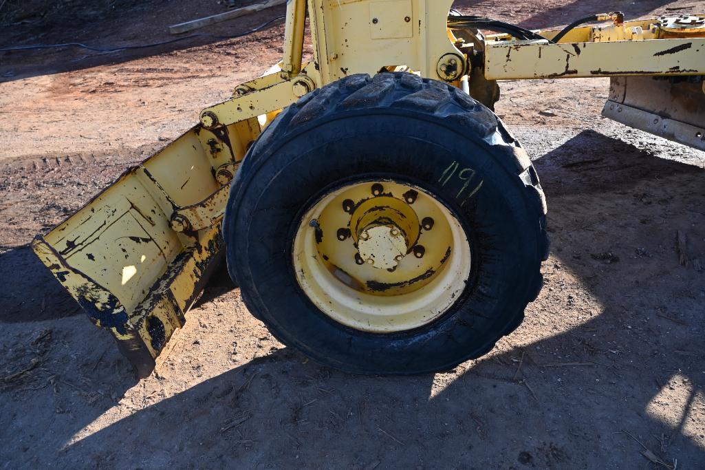 New Holland MG275 Motor Grader