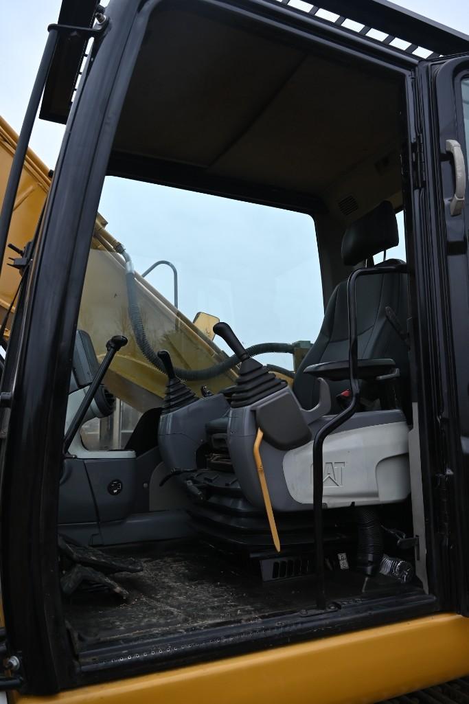 2017 Cat 330D2 Excavator*