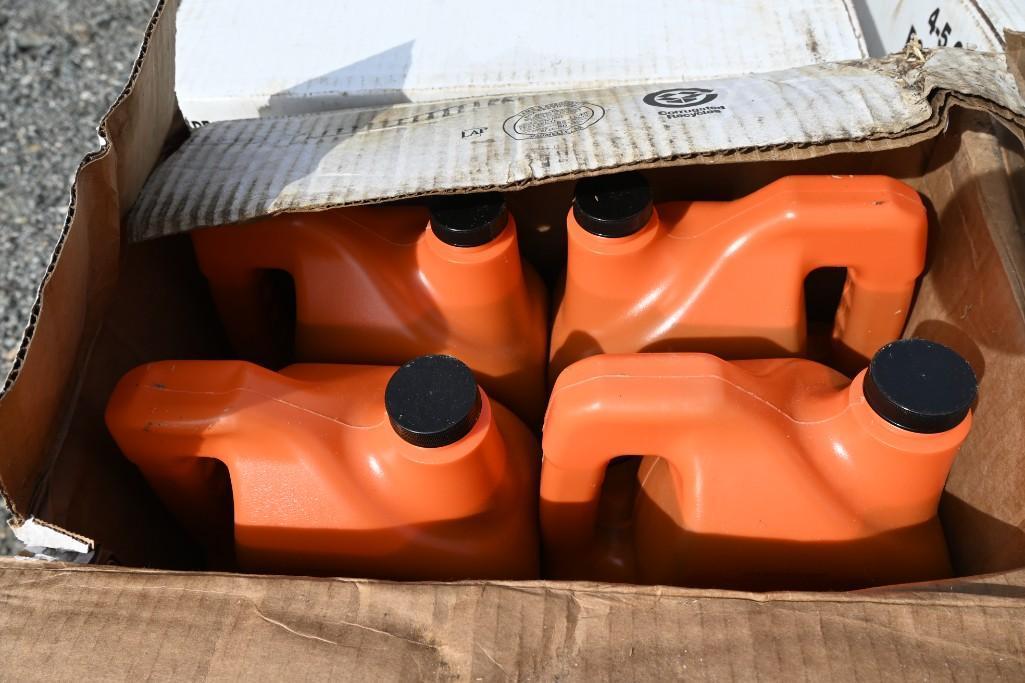 Bucksaw Bars and Bar + Chain Oil*