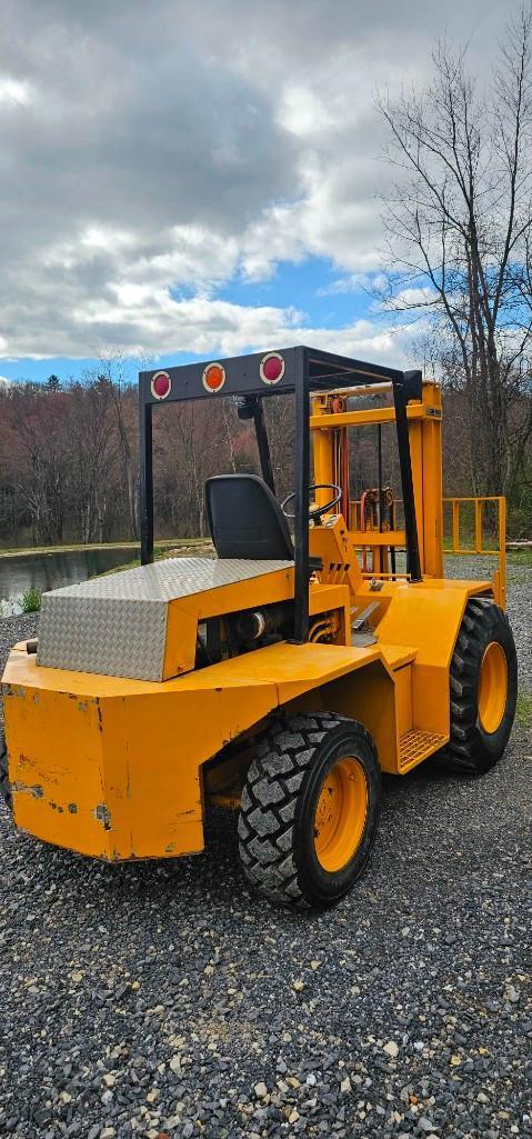 1984 Sellick SB-50 All-Terrain Forklift