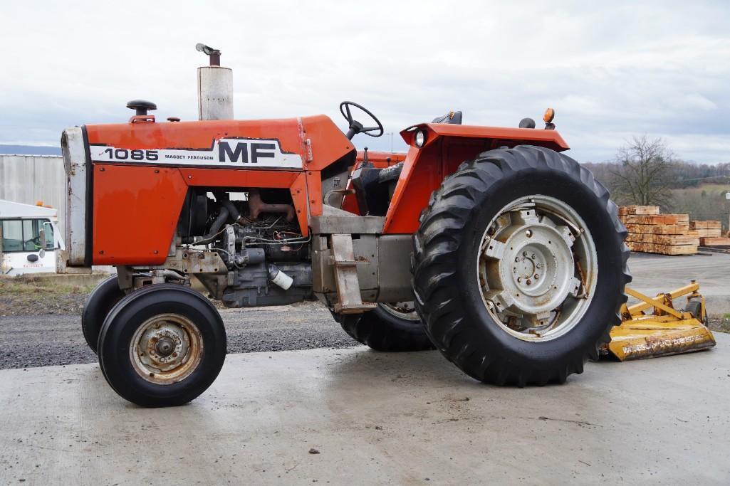 Massey Ferguson 1085 Tractor