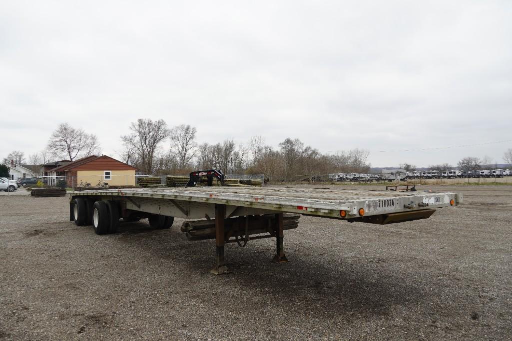 1992 Reitnouer Flatbed Trailer