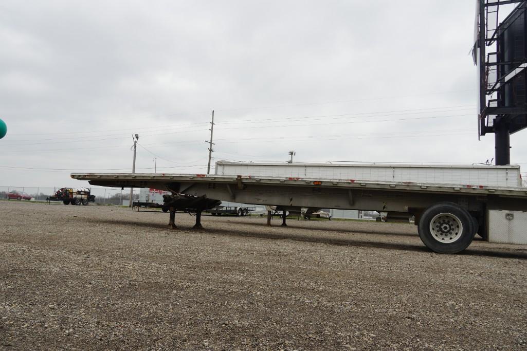 1992 Reitnouer Flatbed Trailer