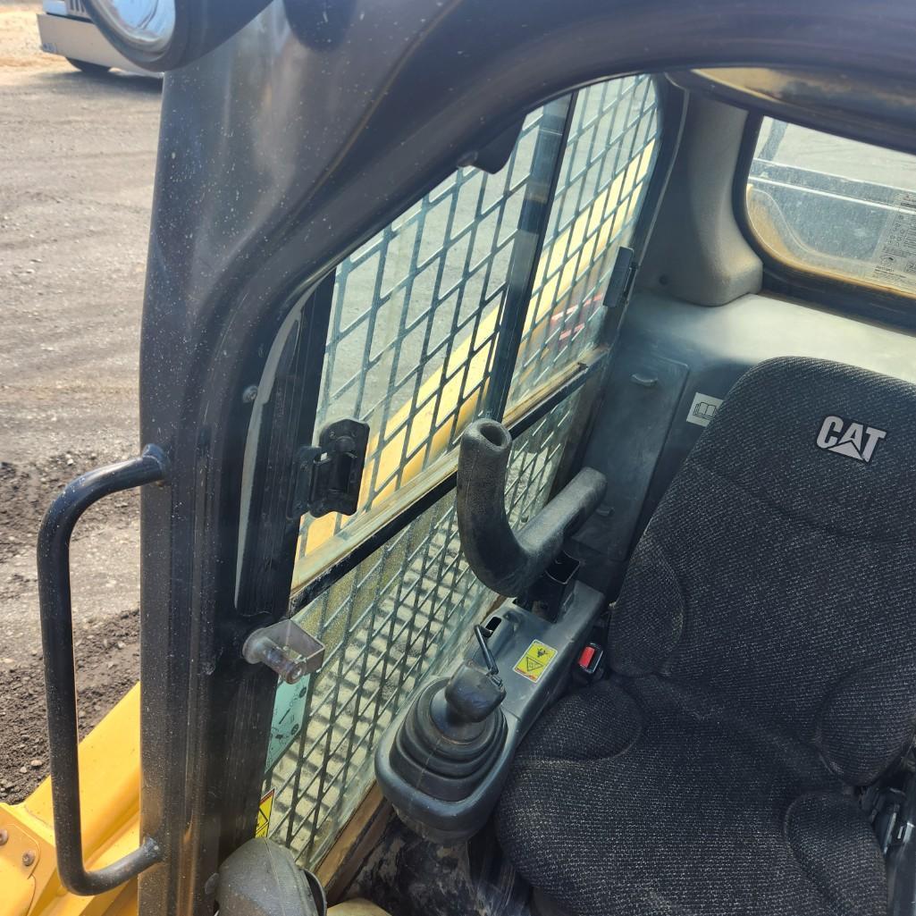 2018 Caterpillar 299D2 Skid Steer