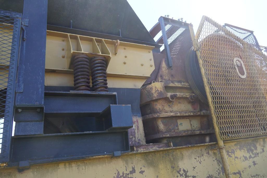 1978 Lippmann Wheeled Jaw Crusher