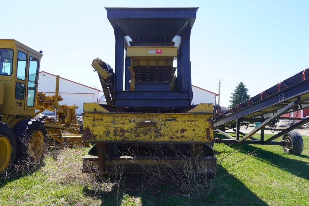 1978 Lippmann Wheeled Jaw Crusher