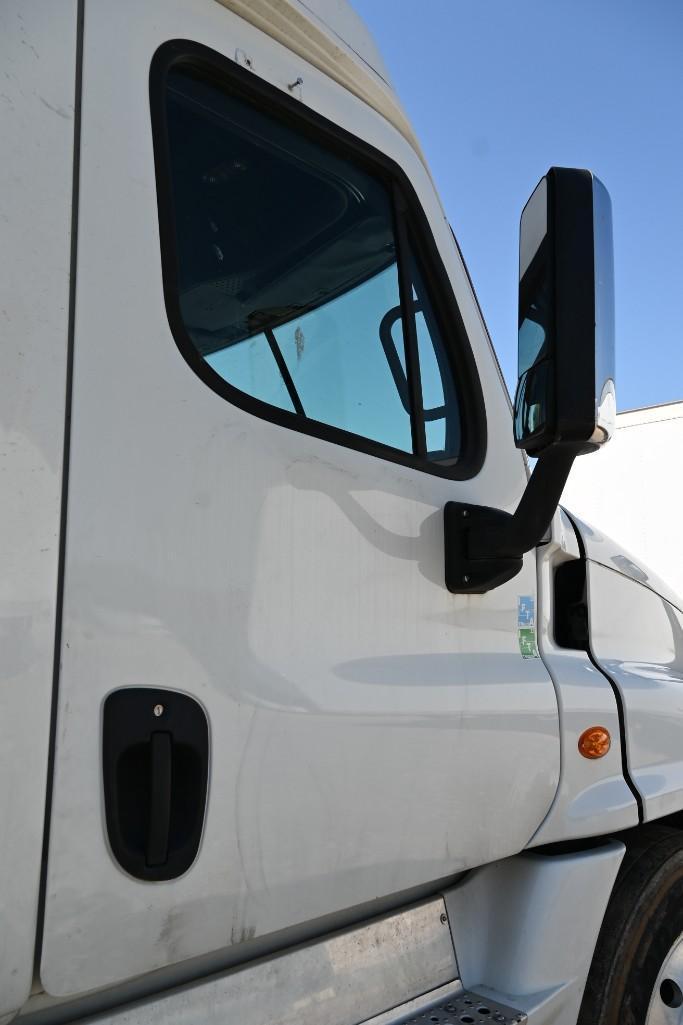 2016 Freightliner Cascadia 125 Truck