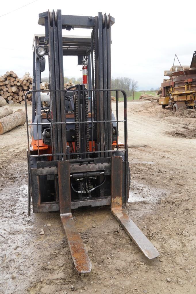 Toyota 7FGU32 Forklift