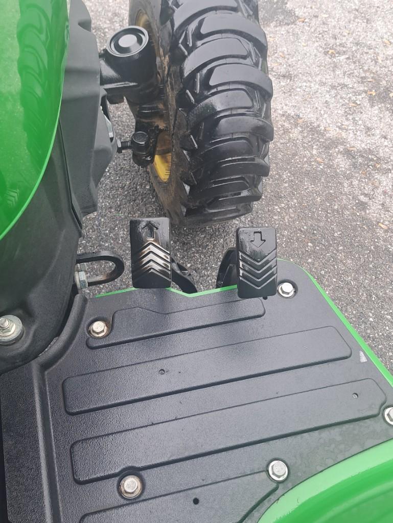 2019 John Deere 3032E Tractor*