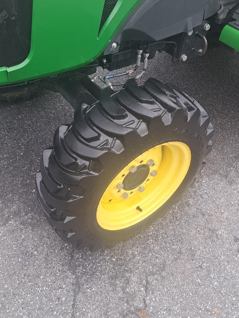 2019 John Deere 3032E Tractor*
