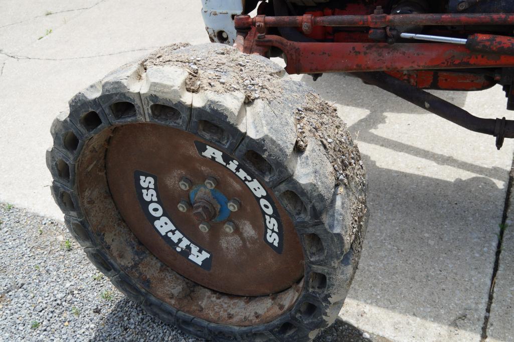 Ford 801 Powermaster Tractor