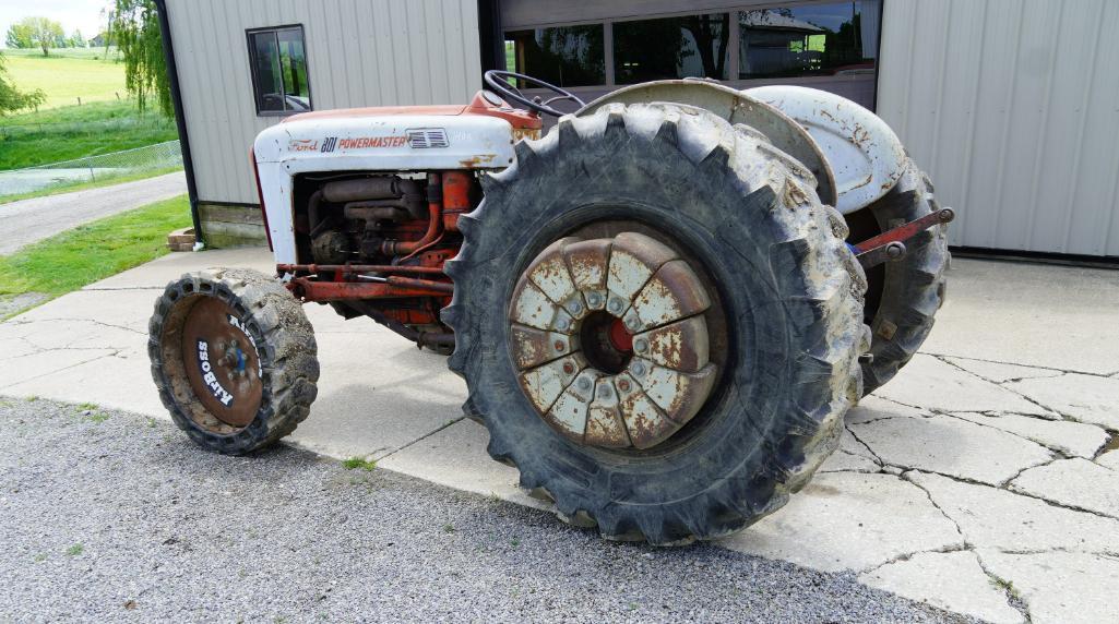 Ford 801 Powermaster Tractor