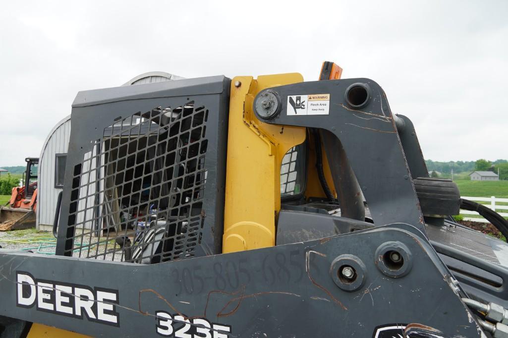 2016 John Deere 323E Skid Steer*